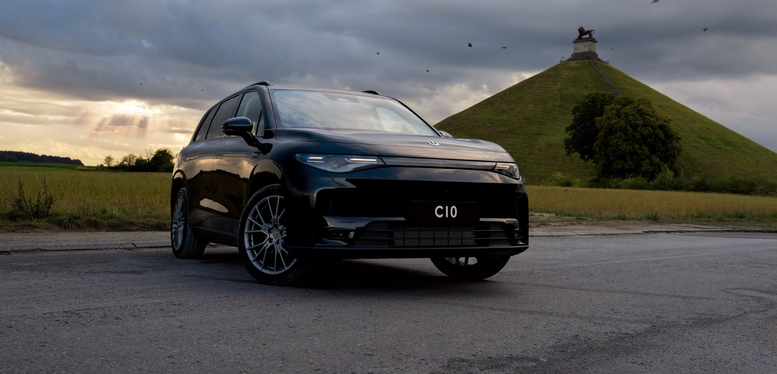 Design That Commands Attention